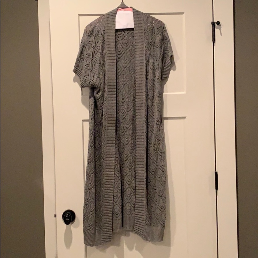 Long Gray cardigan with tie
